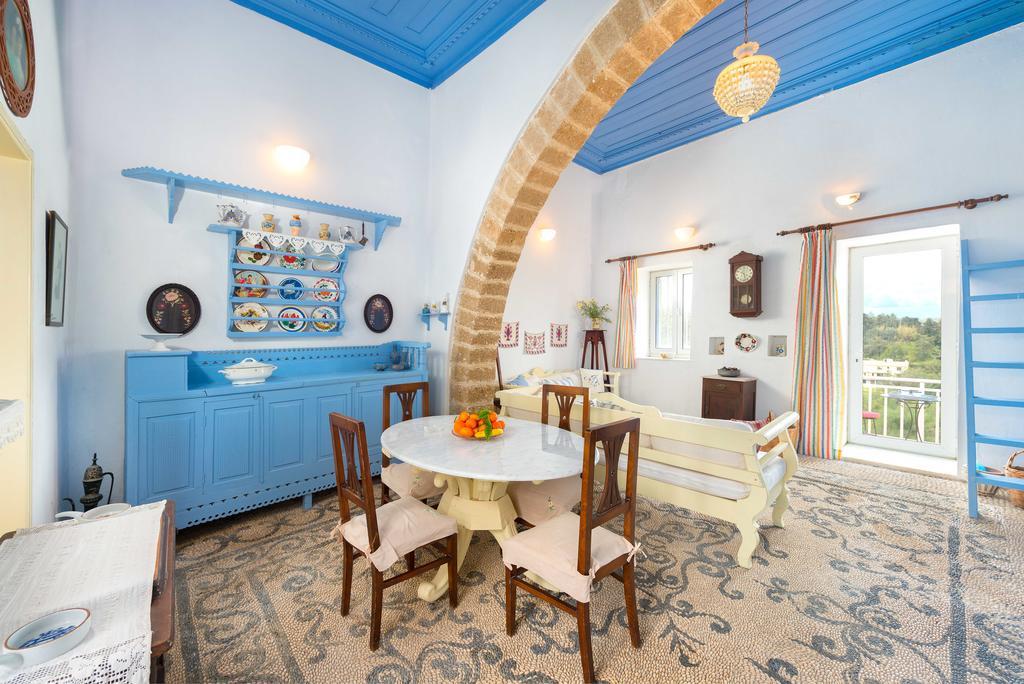 Апартаменты Angela'S House Коскину Экстерьер фото